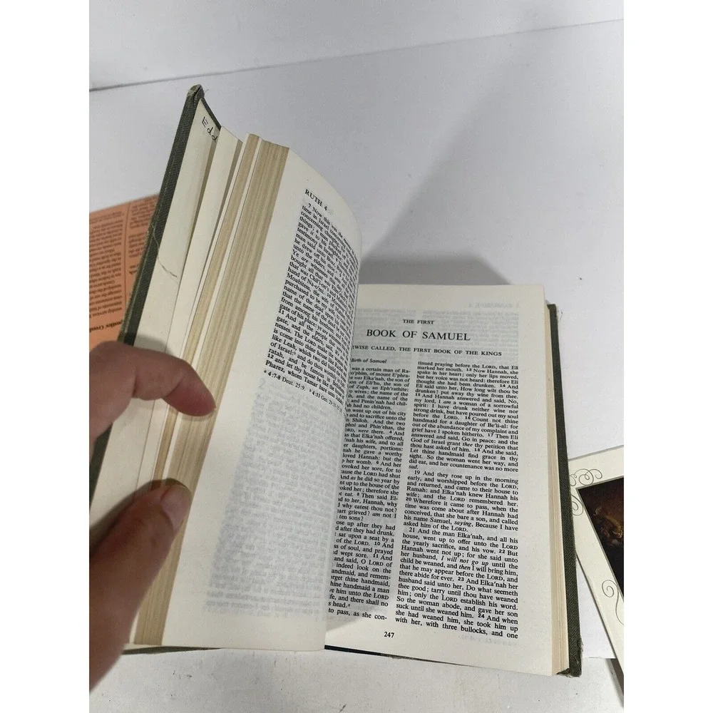 Holy Bible Reference Edition King James Version w/ Concordance + Bonus Religious